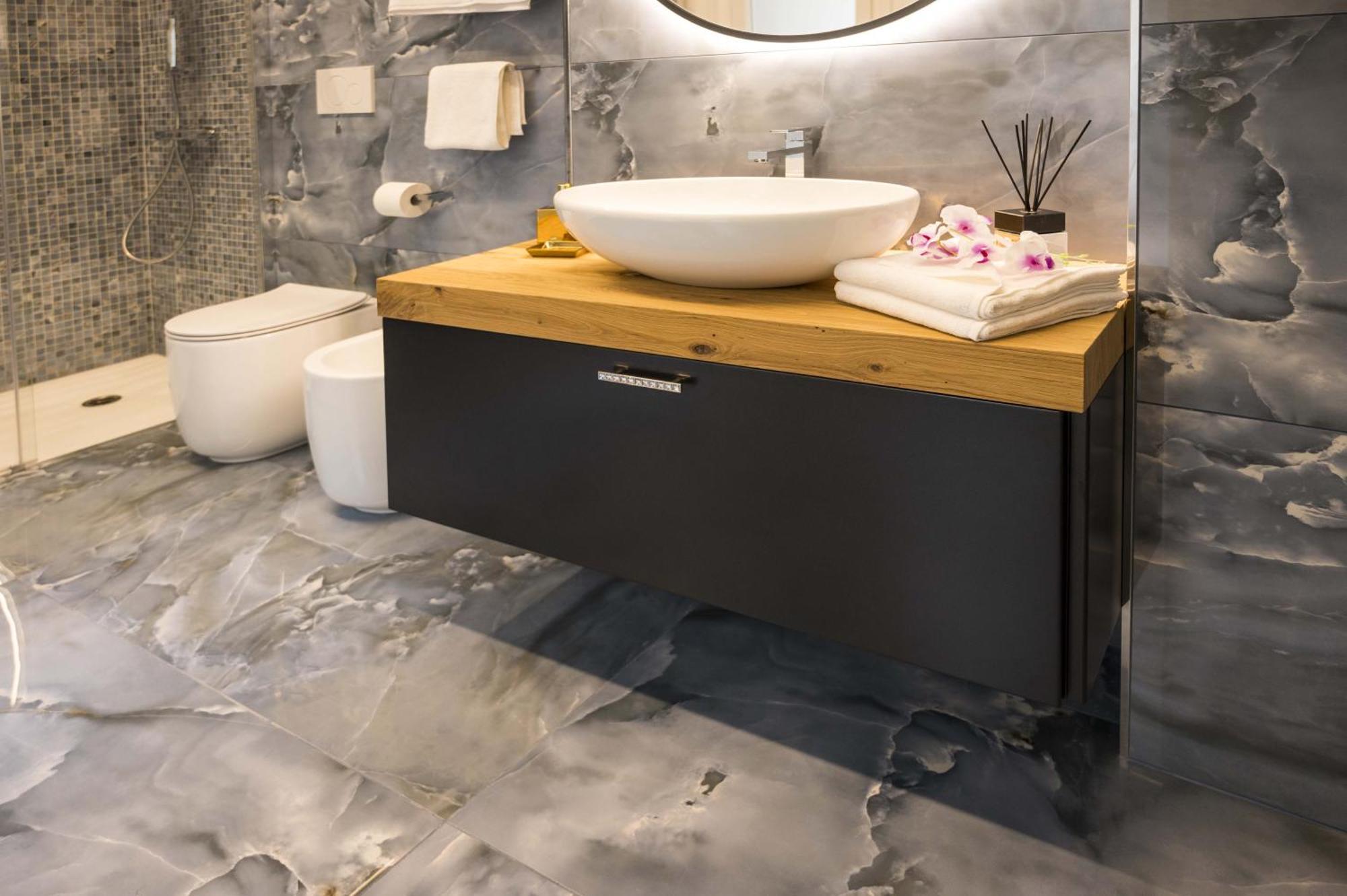 Panvinio 25 Apartment - Royal Welcome เวโรนา ภายนอก รูปภาพ