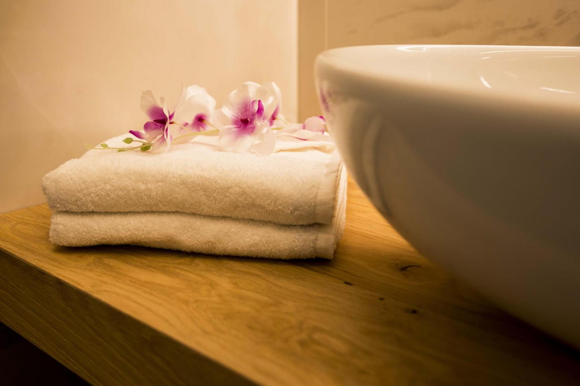 Panvinio 25 Apartment - Royal Welcome เวโรนา ภายนอก รูปภาพ